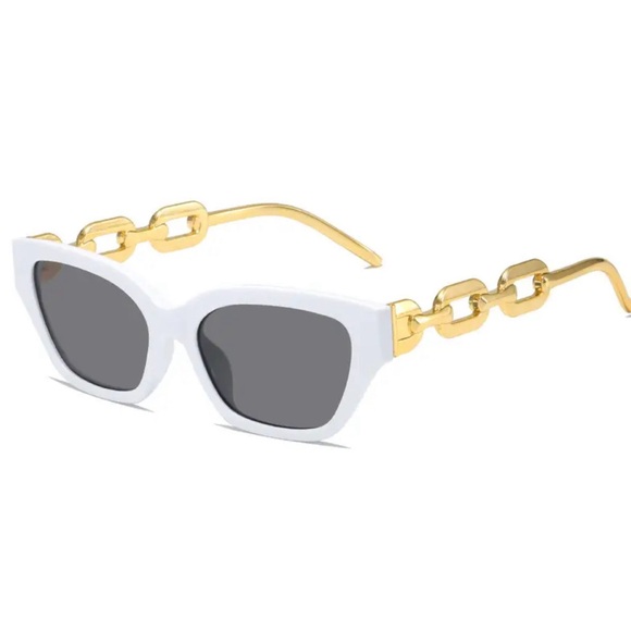 Stylish White Cat Eye Sunglasses w/ Gold Chain Temples UV400 Women's Fas… - Picture 1 of 14